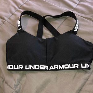 Under Armour crossback strappy low sports bra